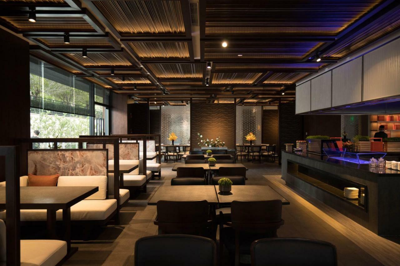 Howard Johnson Jinlin Plaza Lijiang Lijiang  Buitenkant foto